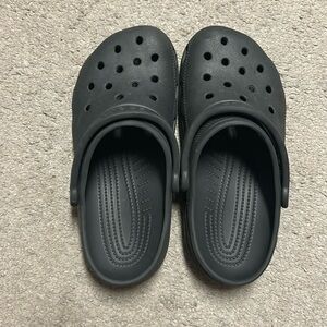 Black Crocs 6Y but can fit Women’s 7